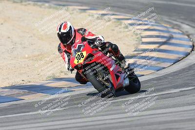 media/Dec-01-2025-Moto Forza (Mon) [[2daa91e15f]]/2-Intermediate Group/Session 2 (Turns 9 and 10)/
